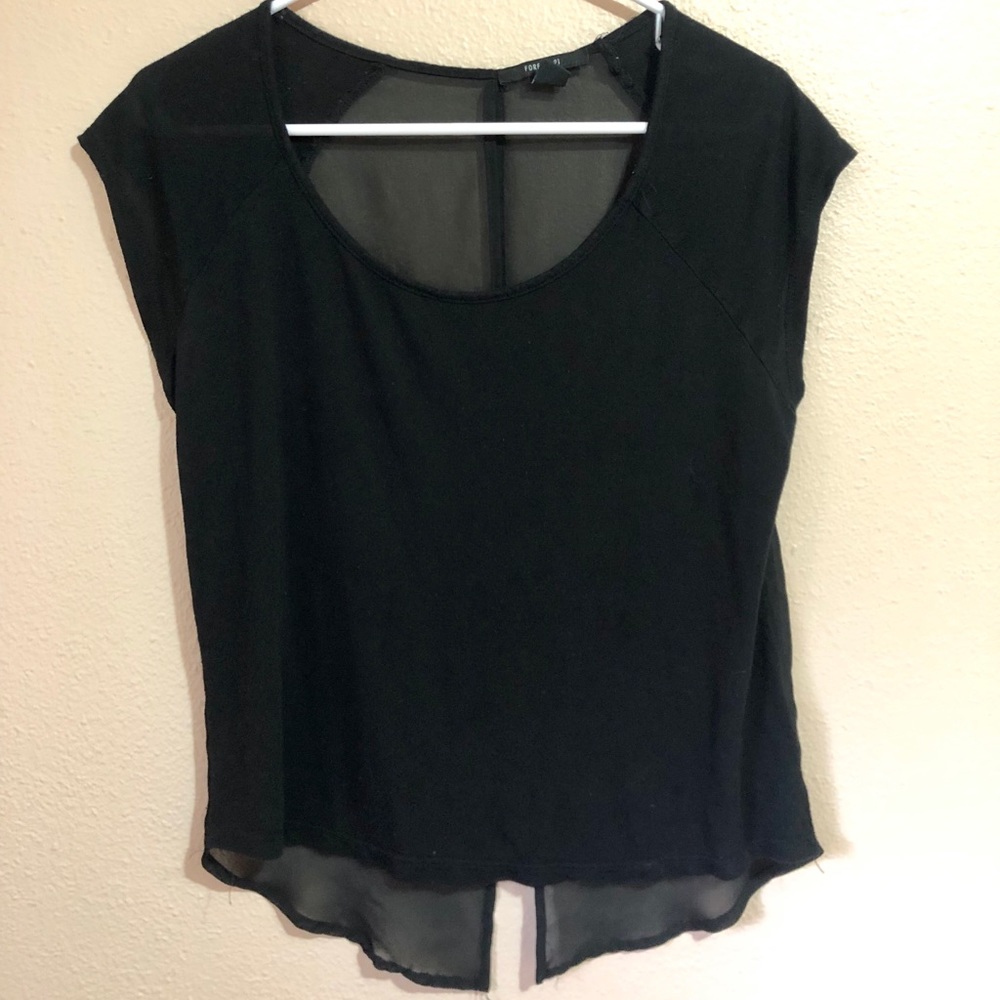 Black short sleeve shirt